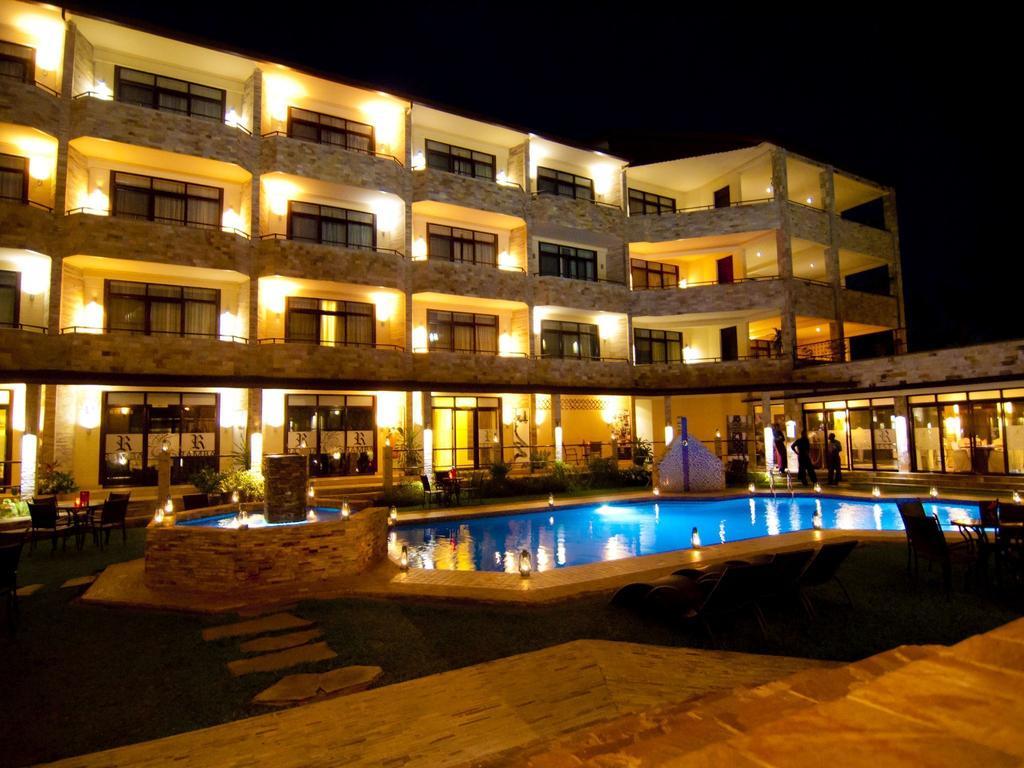 Roca Golf Hotel Бужумбура Экстерьер фото