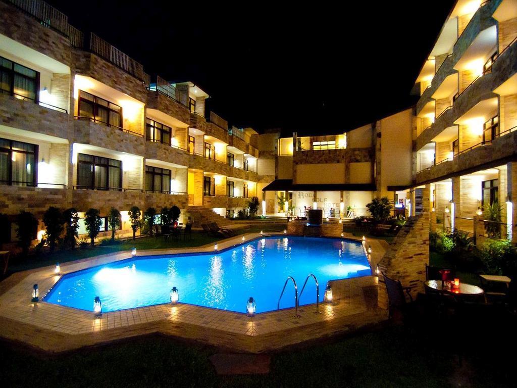 Roca Golf Hotel Бужумбура Экстерьер фото