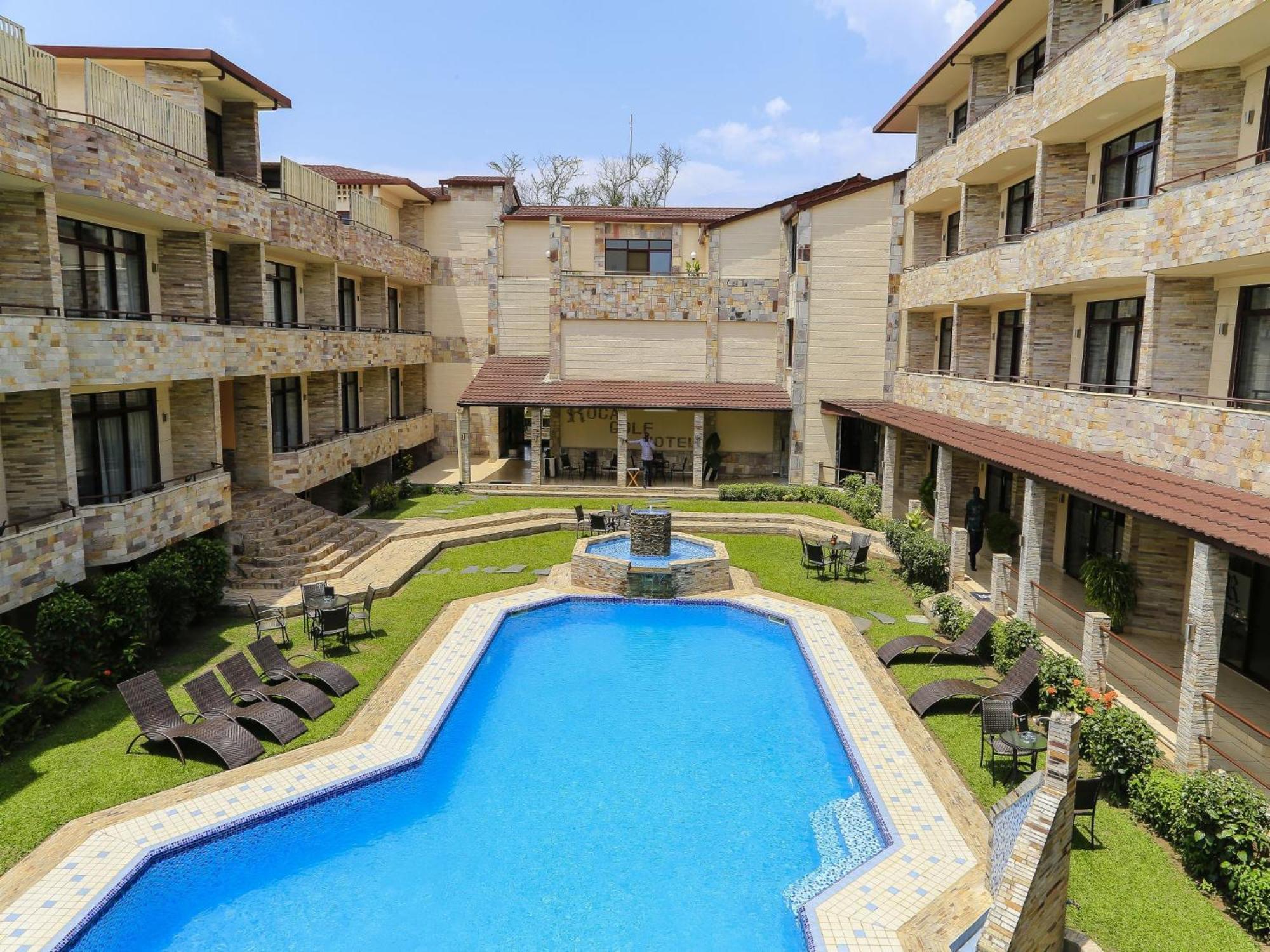 Roca Golf Hotel Бужумбура Экстерьер фото